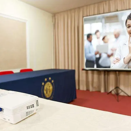 Hotel City Hotel 4*