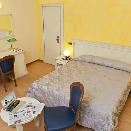 Hotel City Отель 4*